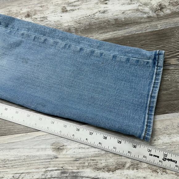 Levis 501 Light Wash Blue Mens 30x31 Straight Leg Button Fly Denim Jeans Red Tab - Picture 9 of 14